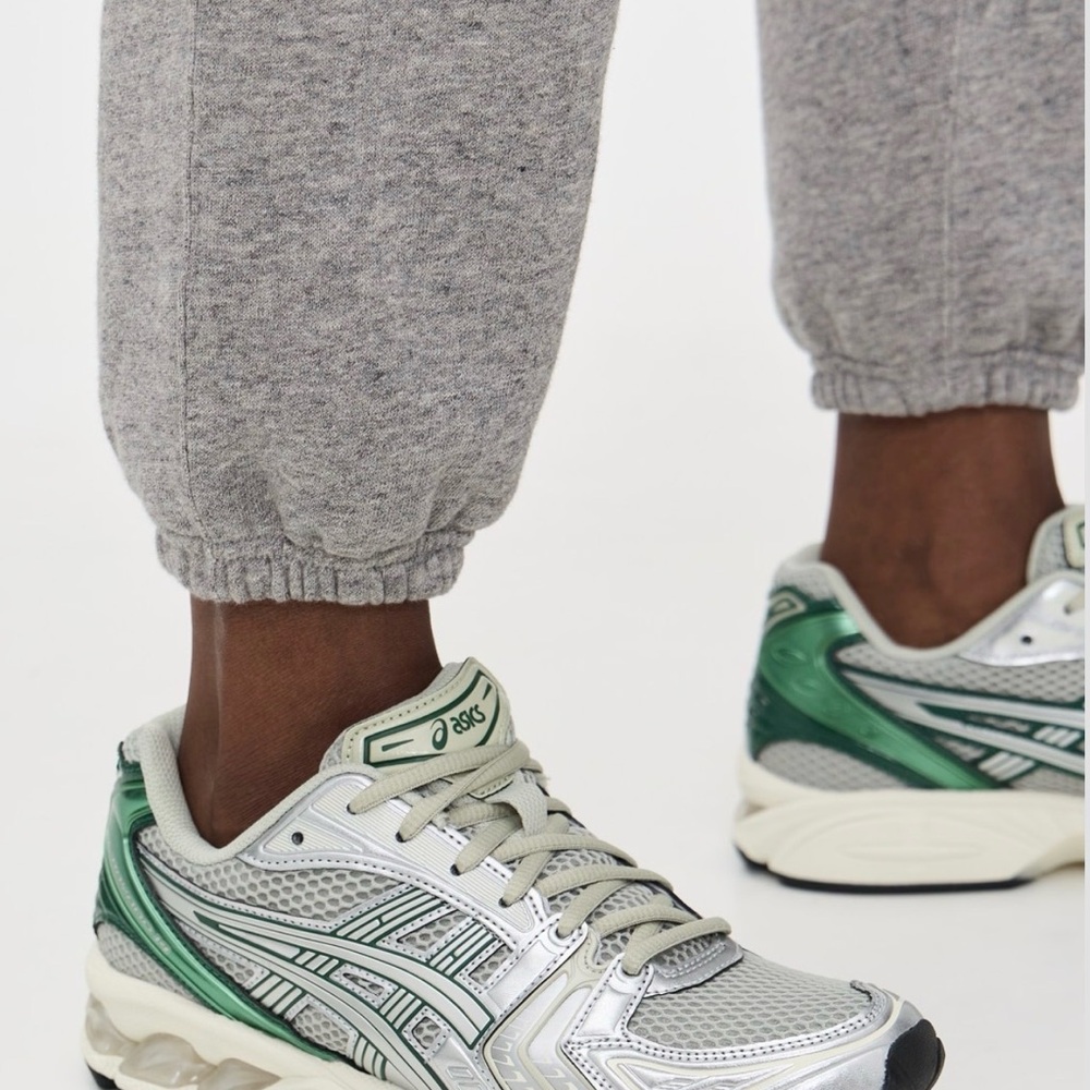 ASICS Gel-Kayano 14 Sneakers size 7 - Picture 2 of 8